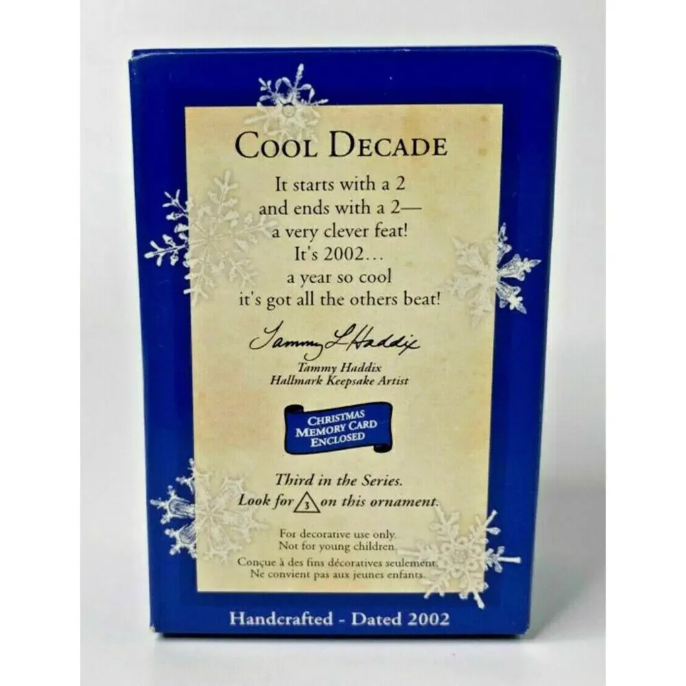 2002 Hallmark Cool Decade‎ Polar Bear Ornament U60 8016